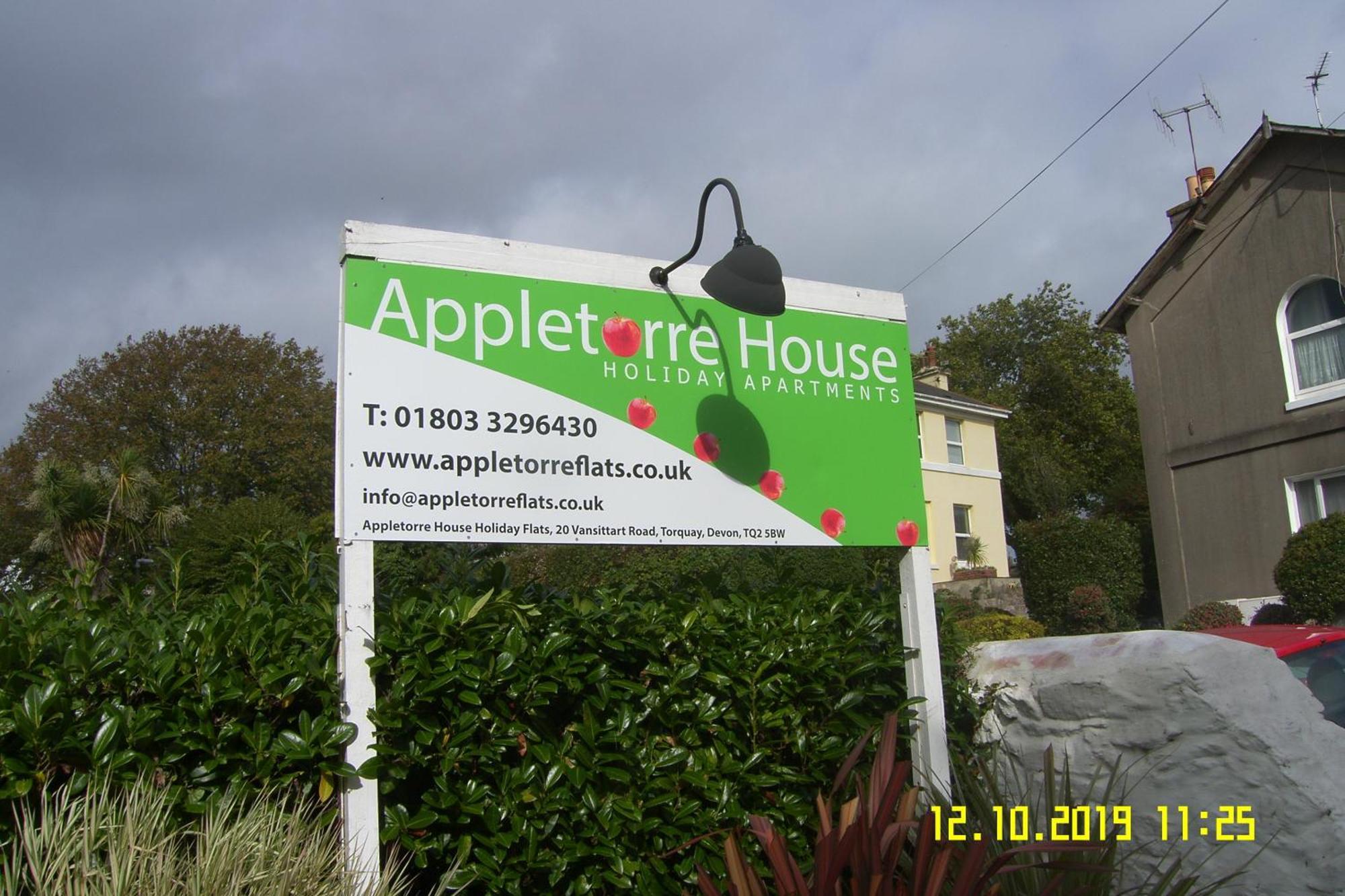 Appletorre House Holiday Flats Torquay Exterior photo
